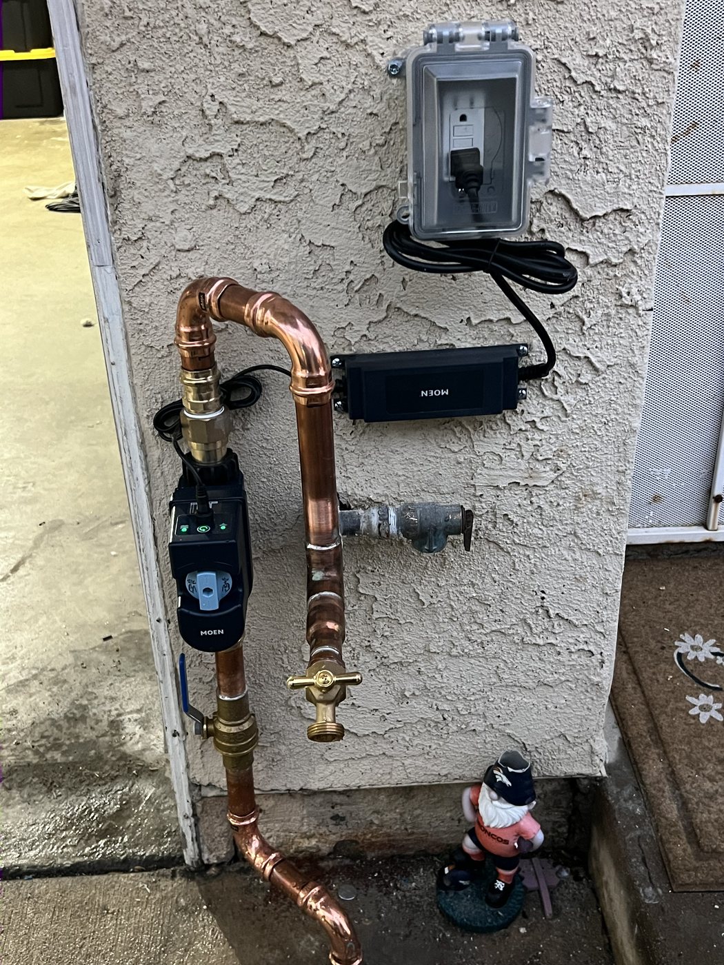 Moen Flo — your home's water bodyguard.